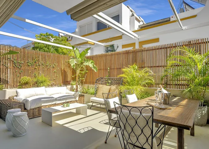Vakantiehuis Casa Bambu - Incredible Beachside Townhouse By Finest Marbella