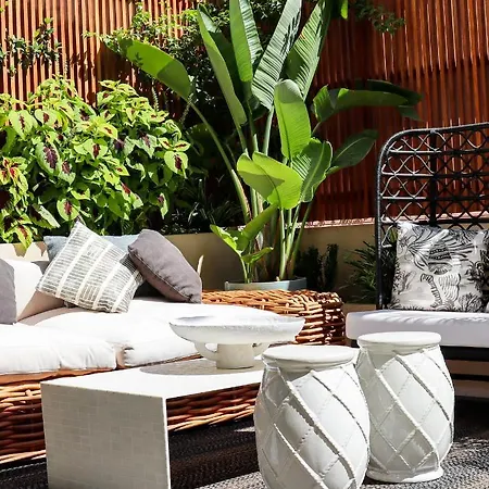 別荘 Casa Bambu - Incredible Beachside Townhouse マルベーリャ