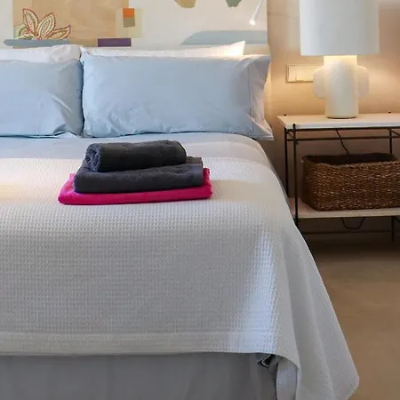 Casa Bambu - Incredible Beachside Townhouse By Finest Μαρμπέλλα