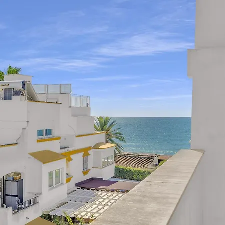 Feriehus Casa Bambu - Incredible Beachside Townhouse By Finest Marbella