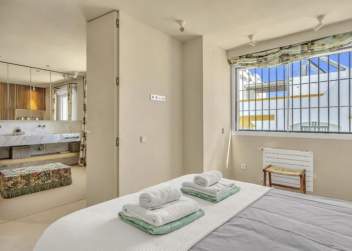 Casa Bambu - Incredible Beachside Townhouse By Finest Dom wakacyjny Marbella